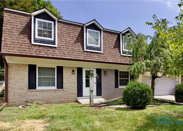 Property at 1085 Birch Dr, Perrysburg, OH 43551, 3 beds, 2.5 baths