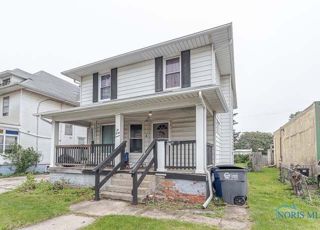 Property at 647 Woodville Rd, Toledo, OH 43605, 4 beds, 1 bath