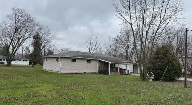 Photo of 302 S Monroe St, Grover Hill, OH 45849
