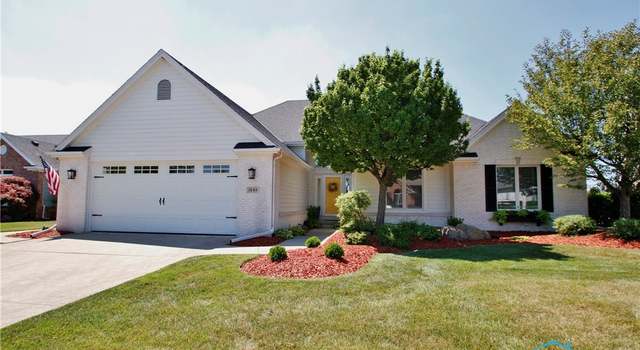 Photo of 1649 Grand Bay Dr, Oregon, OH 43616