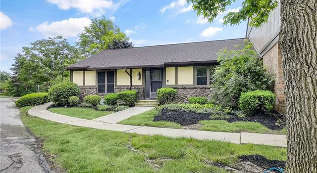 Photo of 4 Knollwood Dr, Perrysburg, OH 43551