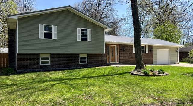 Photo of 112 Oak Meadows Dr, Bryan, OH 43506