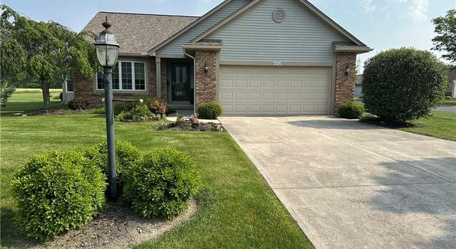 Photo of 502 E Park St, Oak Harbor, OH 43449