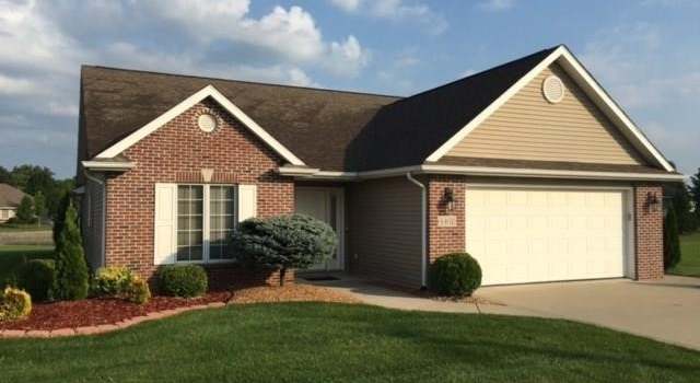 Photo of 1402 Fieldstone Dr, Bryan, OH 43506