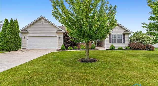 Photo of 1806 Cinnamon Dr, Wapakoneta, OH 45895