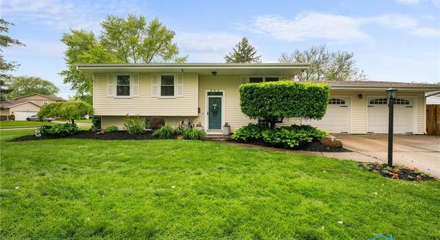 Photo of 846 Maple Ln, Waterville, OH 43566