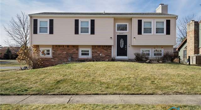 Photo of 26571 Brentfield Rd, Perrysburg, OH 43551
