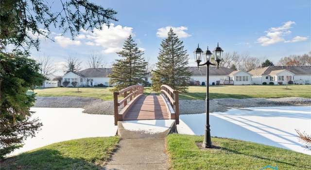 Photo of 2418 Heatherlake Pl, Toledo, OH 43614
