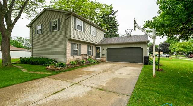 Photo of 3218 Hazelton Dr, Oregon, OH 43616