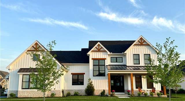 Photo of 9305 Bowman Farms Ln, Sylvania, OH 43560