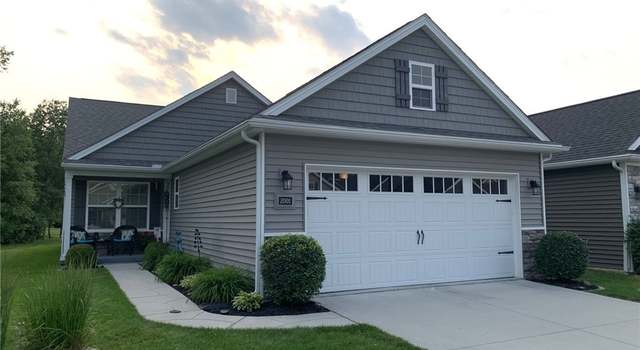 Photo of 2001 Fieldbrook Dr, Toledo, OH 43615