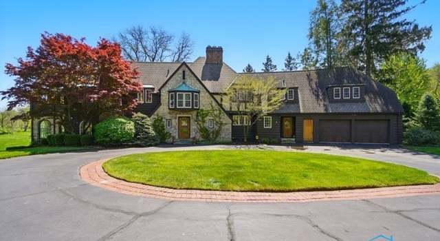 Photo of 3516 Ridgewood Rd, Ottawa Hills, OH 43606