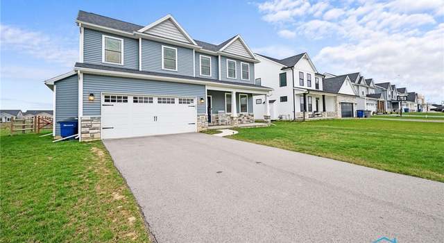 Photo of 148 Valley Hall Dr, Perrysburg, OH 43551
