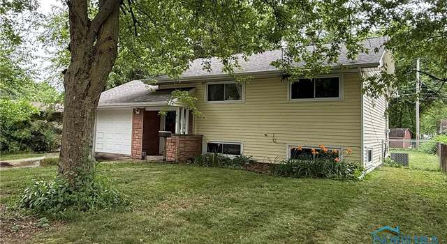 Photo of 813 Maple Ln, Waterville, OH 43566
