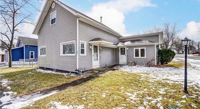 Photo of 102 Walnut St, Arcadia, OH 44804