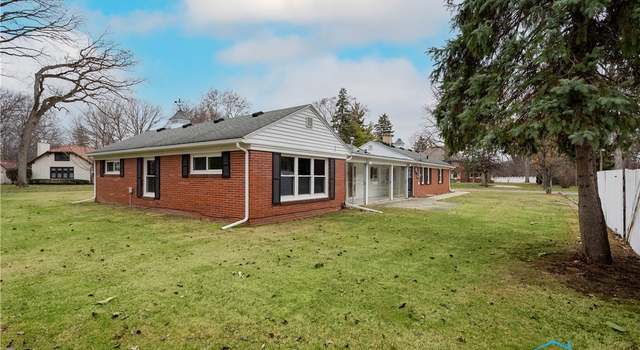 Photo of 2201 Townley Rd, Toledo, OH 43614