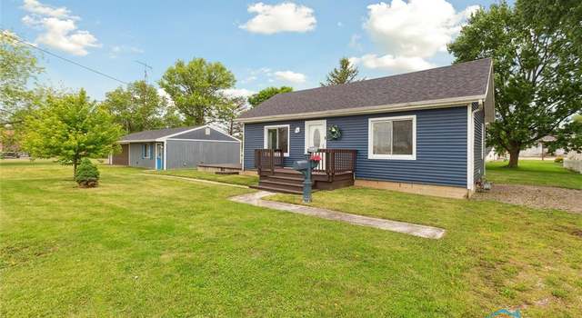 Photo of 212 Bank St, Oak Harbor, OH 43449