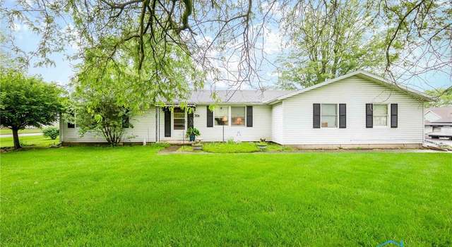 Photo of 206 N Park Dr, Mccomb, OH 45858