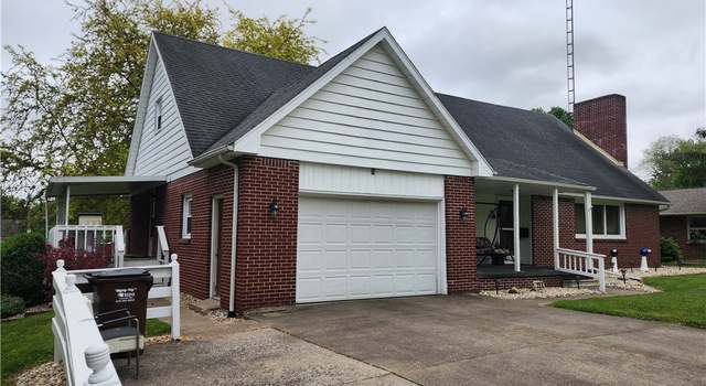 Photo of 204 W School St, Napoleon, OH 43545
