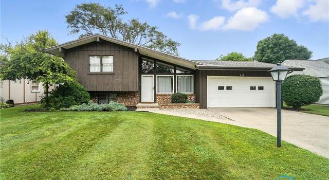 Photo of 243 Darlene Dr, Wauseon, OH 43567