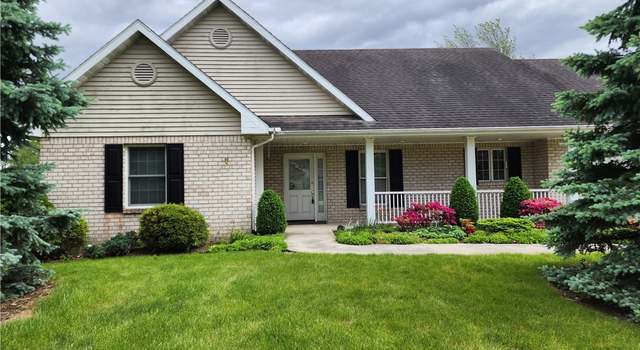 Photo of 556 Becklee Dr, Napoleon, OH 43545