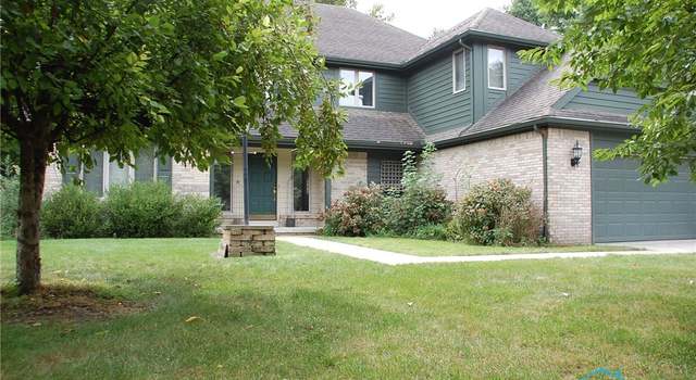 Photo of 7325 Whispering Oak Dr, Sylvania, OH 43560