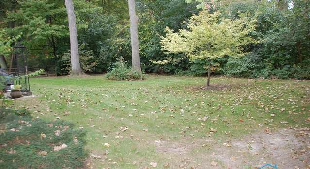 Photo of 7325 Whispering Oak Dr, Sylvania, OH 43560