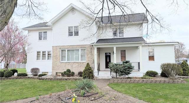 Photo of 313 E Lynn St, Edgerton, OH 43517