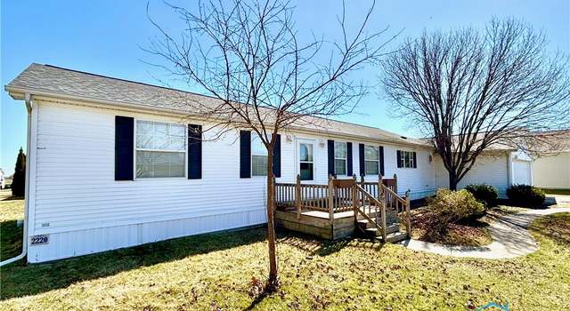 Photo of 2220 Redbud Ln, Delta, OH 43515
