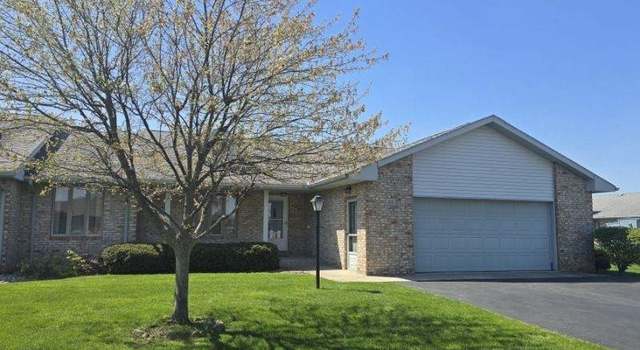 Photo of 2111 Cobblestone Dr, Findlay, OH 45840
