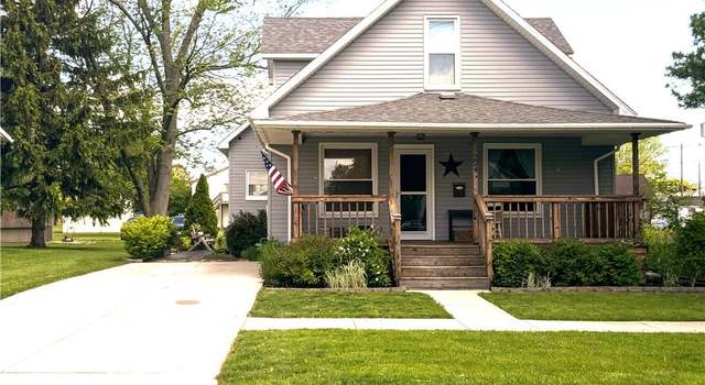 Photo of 224 W Ottawa St, Oak Harbor, OH 43449
