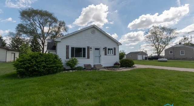 Photo of 3844 Washburn Rd, Berkey, OH 43504