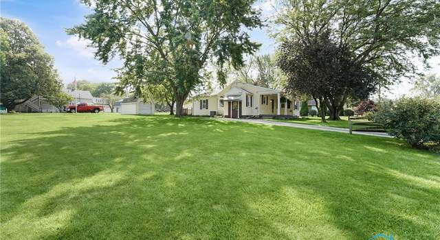 Photo of 1903 Sharon Dr, Northwood, OH 43619
