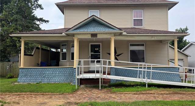 Photo of 509 N Adrian St, Lyons, OH 43533