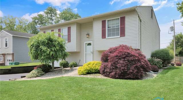 Photo of 2444 Jamestown Dr, Northwood, OH 43619