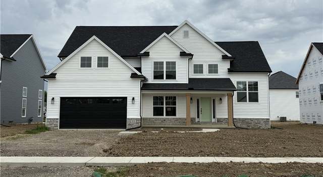 Photo of 13 Hawthorne Xing, Perrysburg, OH 43551