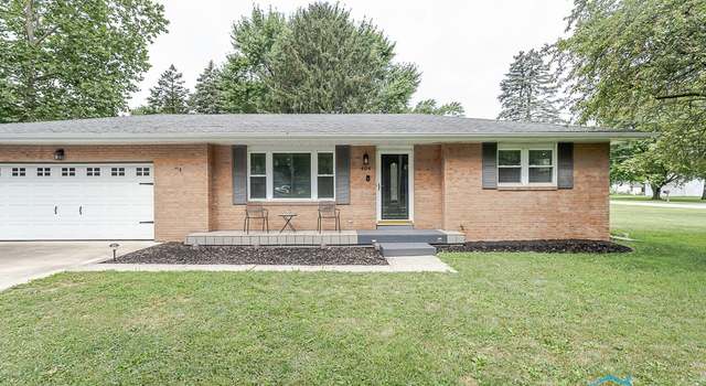 Photo of 404 Erie St, Bowling Green, OH 43402