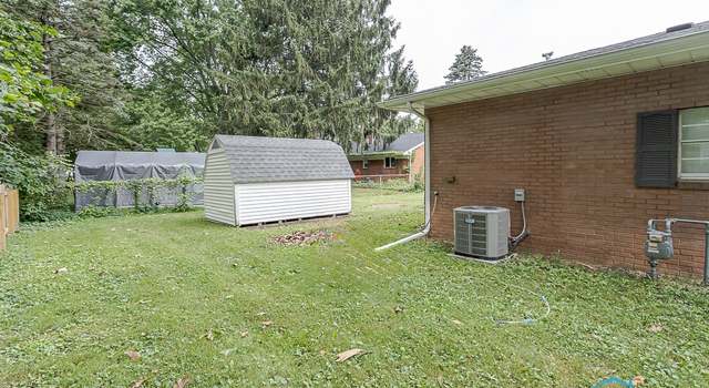 Photo of 404 Erie St, Bowling Green, OH 43402