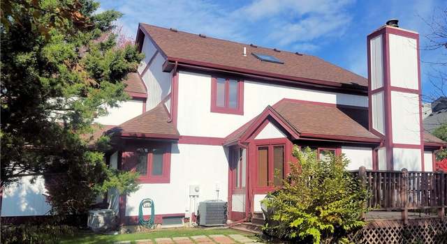Photo of 7603 Kings Run Rd, Sylvania, OH 43560