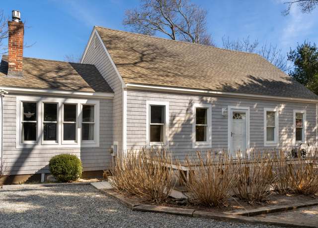 Property at 2 Upper Douglas Ln, Oak Bluffs, MA 02557, 4 beds, 2 baths
