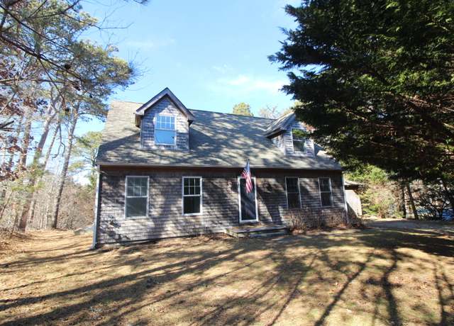 Property at 11 Flamingo Dr, Edgartown, MA 02539, 4 beds, 2 baths