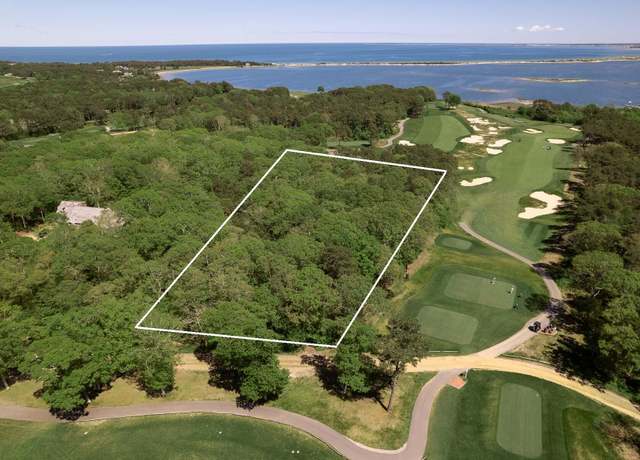 Property at 7 Overview Ln, Oak Bluffs, MA 02557