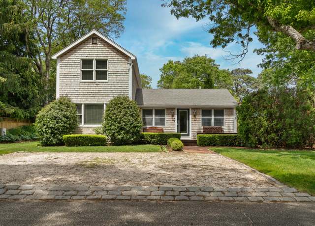 Property at 35 Vineyard Avenue Ext, Oak Bluffs, MA 02557, 3 beds, 2 baths
