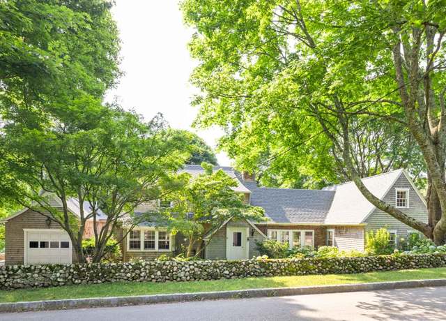 Property at 21 William St, Vineyard Haven, MA 02568, 3 beds, 2.5 baths