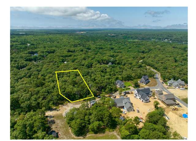 Property at 37 Double Ox Rd, Oak Bluffs, MA 02557