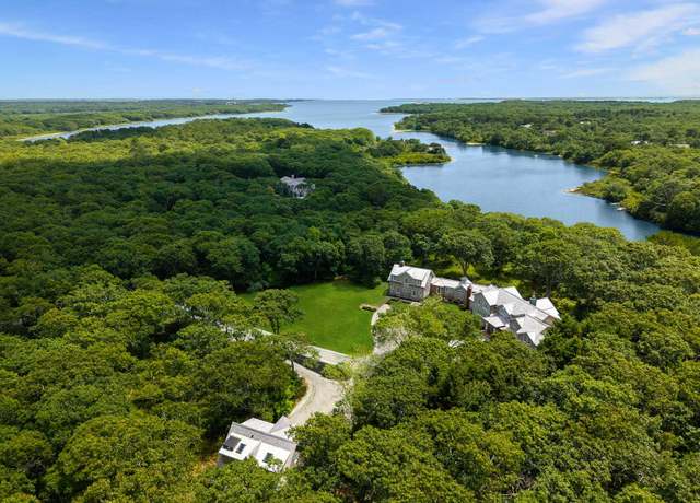 Property at 6 Janes Cove Rd, Edgartown, MA 02539, 6 beds, 6.5 baths