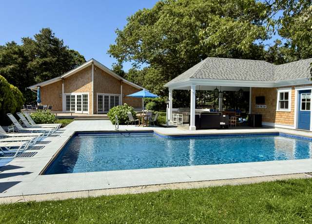 Property at 4 Down Harbor Rd, Edgartown, MA 02539, 3 beds, 2.5 baths