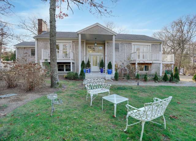 Property at 110 Clover Hill Drive Dr, Vineyard Haven, MA 02568, 3 beds, 4 baths