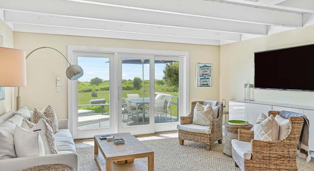 Photo of 493 Katama Rd Unit E2, Edgartown, MA 02539