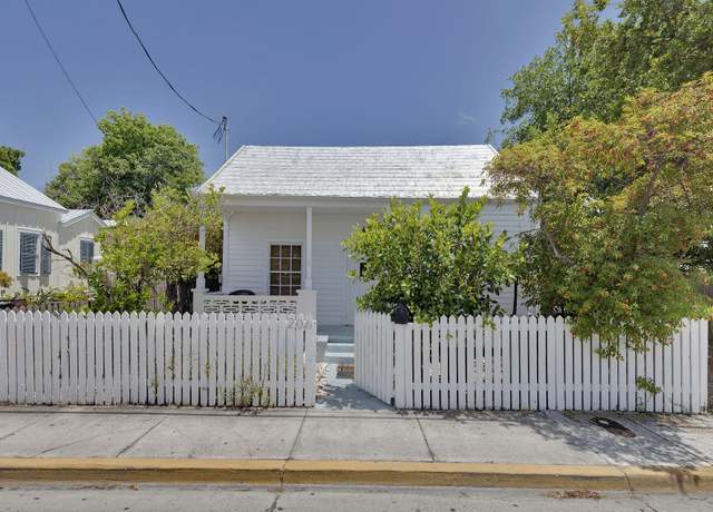 Property at 206 Truman Ave, Key West, FL 33040, 4 beds, 1 bath